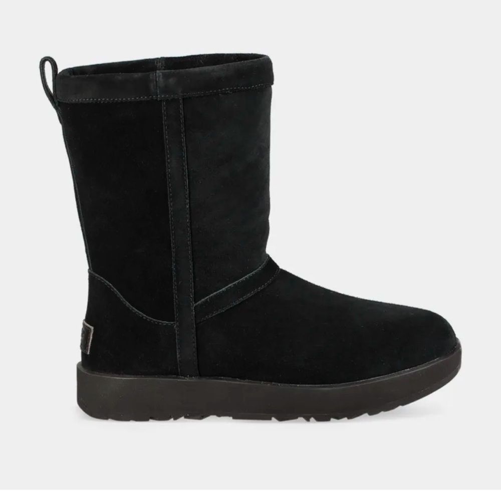 UGG vibram Australia black leather boots